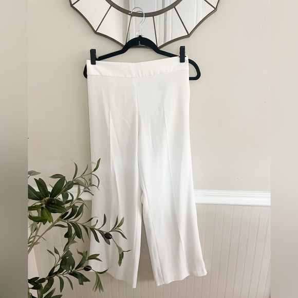 Zara White Trousers with Relaxed Fit and Airy Fabric Small - Picture 1 of 9